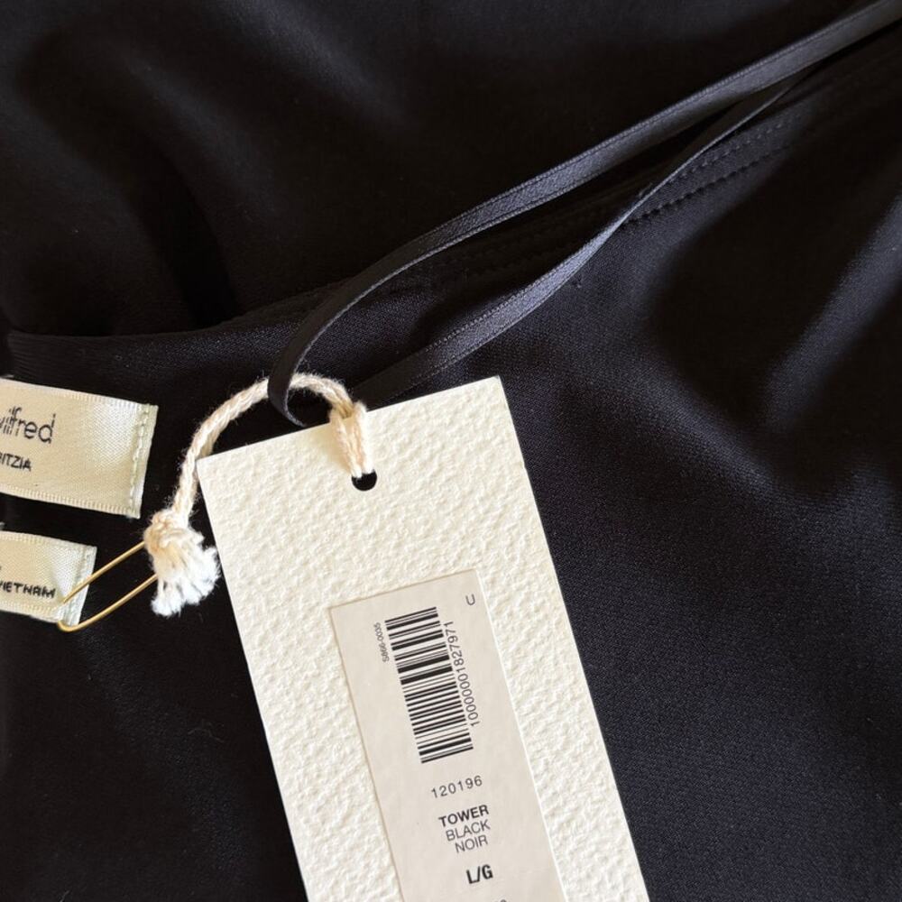 Aritizia Tower Top - Picture 3 of 3